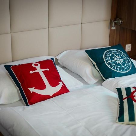 Sh Porto 1 Floating House, Marina Portoroz Apartment Ngoại thất bức ảnh
