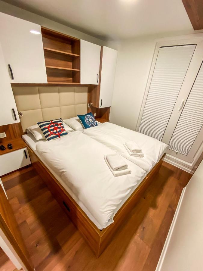 Sh Porto 1 Floating House, Marina Portoroz Apartment Ngoại thất bức ảnh